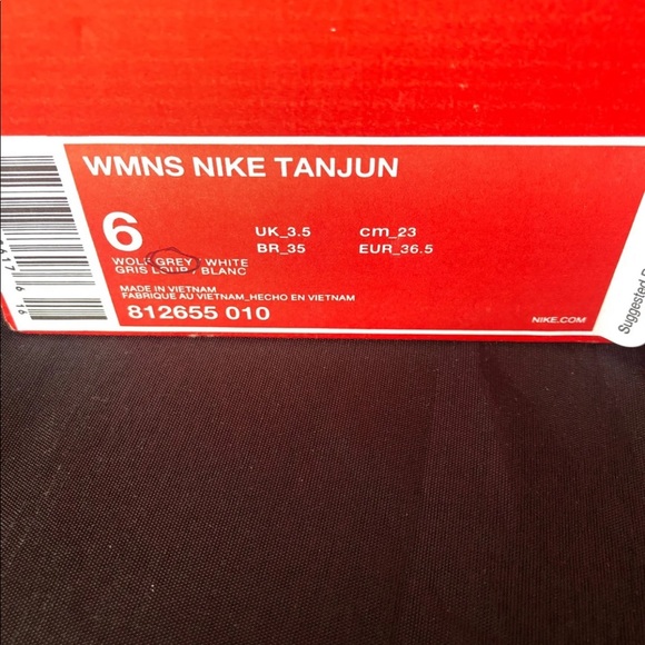 BRAND NEW NIKES - Picture 2 of 3